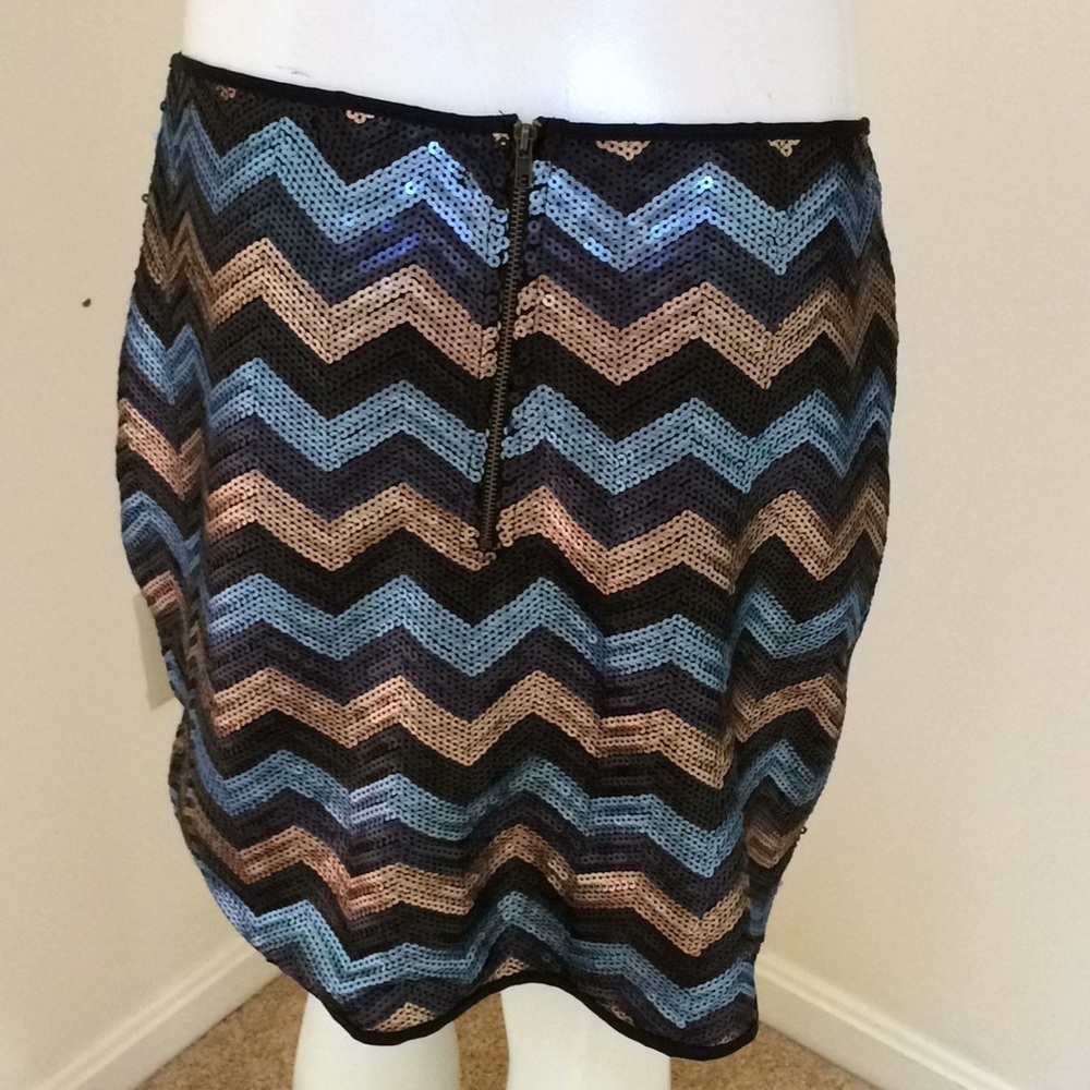 Umgee Size L Multi Colored Sequined Mini Skirt - image 3